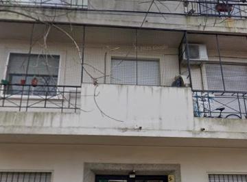 Departamento · 50m² · 2 Ambientes · Departamento 2 Ambientes con Balcón en Saavedra | Muy Luminoso | Bajas Expensas