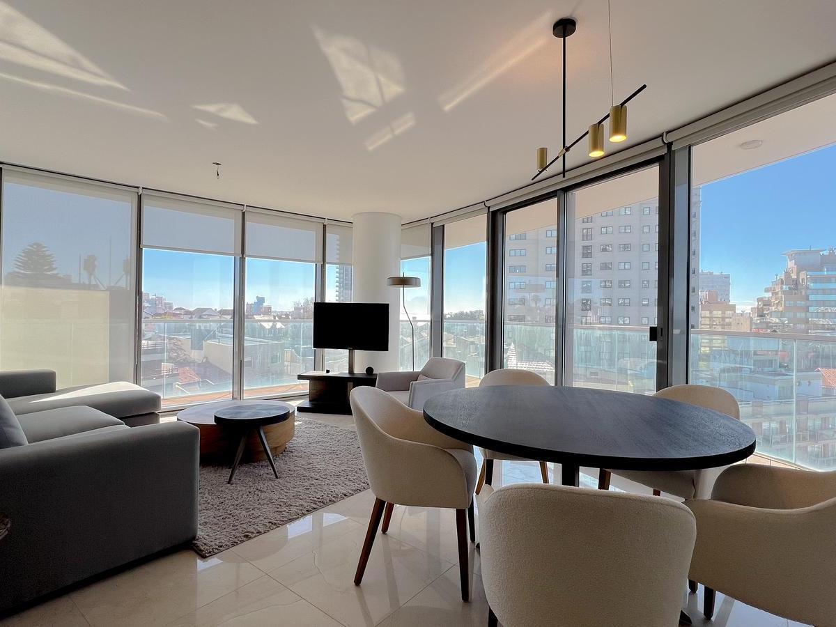 Depto 3 amb, 125m² con cochera doble y balcón — Playa Chica