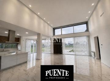 Casa · 210m² · 5 Ambientes · Casa - Los Talas - Alquiler Anual