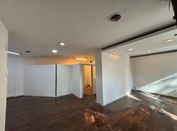 Local comercial · 105m² · 3 Ambientes · Local en Centro