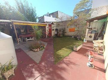 Casa · 120m² · 6 Ambientes · 2 Cocheras · Venta Casa con Terreno Bernal Wilde