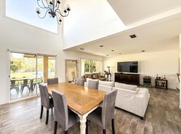 Casa · 224m² · 5 Ambientes · 4 Cocheras · Casa en Venta en Haras Santa Maria, Escobar, Gba Norte