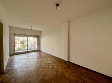 Departamento · 69m² · 5 Ambientes · Venta - Departamento 3 Dorm. con Balcon Al Frente. Barrio Martin, Rosario