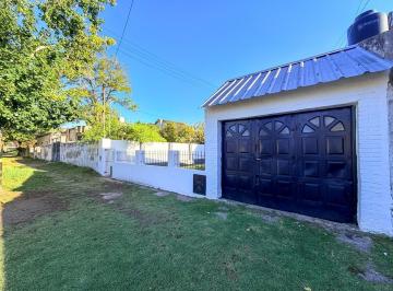 Casa · 57m² · 4 Ambientes · 1 Cochera · Venta - Casa a Reciclar - Apto Desarrollo R4