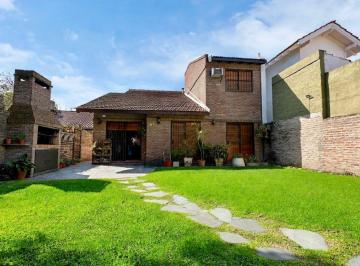 Casa de 6 ambientes, San Isidro · Chal 6 Amb. 4 C/ Av 4 Habitaciones 1 Suite 3 de Ellas en Planta Baja / Play o Sum y Quincho