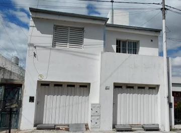 Casa · 190m² · 12 Ambientes · 2 Cocheras · Venta Dos Casas en Alta Córdoba