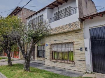 Casa de 5 ambientes, La Matanza · Casa en Venta 5 Ambientes en Villa Luzuriaga!