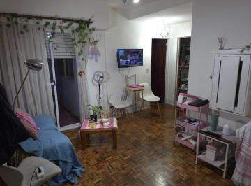 Departamento de 2 ambientes, Caballito · Depto 2 Amb con Patio Propio y Cocina Separada - a 2 Cuadras del Cid Campeador