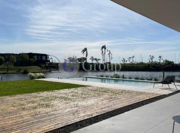 Casa · 314m² · 6 Ambientes · 1 Cochera · Casa en Venta en Acacias, Puertos del Lago
