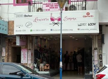 Local comercial · 100m² · 1 Ambiente · Local de 100 m² - Lomas de Zamora Oeste