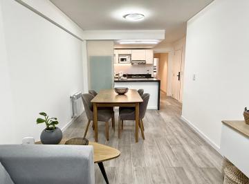 Departamento · 69m² · 3 Ambientes · Departamento de 2 Dorm. con Doble Balcón en Zona Centro