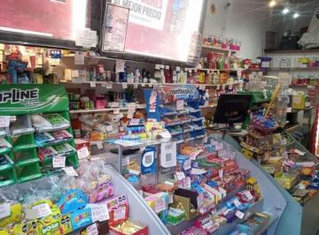 Fondo de comercio · 21m² · Venta Fondo de Comercio Kiosco Frente a Escuela