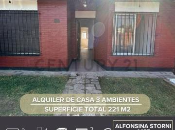 Casa · 95m² · 3 Ambientes · 2 Cocheras · Alquiler Casa 3 Ambientes Florencio Varela