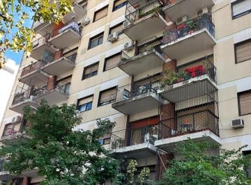 Departamento de 1 ambiente, Boedo · Castro Barros 1000 / Amplio Monoambiente Dividido con Balcón
