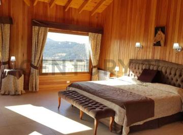 Casa · 220m² · 4 Ambientes · 1 Cochera · Alquiler Casa San Martin de Los Andes. Faldeos de Chapelco