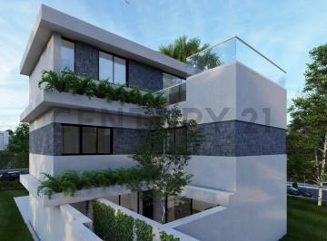 Departamento · 156m² · 5 Ambientes · Venta Casa de Pasillo Tres Dorm., Patio, Terraza, Pileta Exclusiva, Barrio Lourdes, Rosario