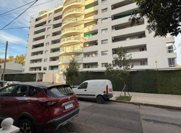 Departamento · 70m² · 4 Ambientes · 1 Cochera · Departamento en Villa Raffo