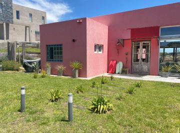Casa · 110m² · 5 Ambientes · Casa en Venta - 4 Dorm. 3 Baños - 130 m² - Costa Esmeralda