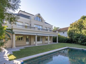 Casa · 515m² · 6 Ambientes · 2 Cocheras · Casa en Venta en Barrio Cerrado Marina Canestrari, San Fernando