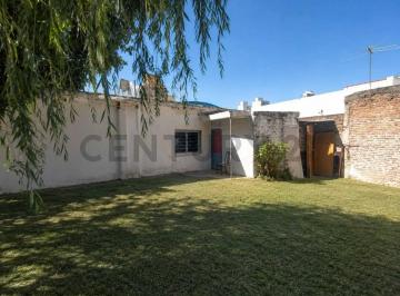 Local comercial · 30m² · 1 Ambiente · Local en Venta Berazategui con Terreno