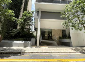 Departamento de 3 ambientes, Recoleta · Departamento 3 Amb. + Cochera - Piso 19