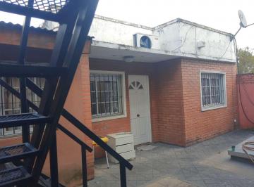 Casa · 263m² · 8 Ambientes · 1 Cochera · Casa 3 Amb y 5 Dptos de 2 Amb en Venta San Miguel