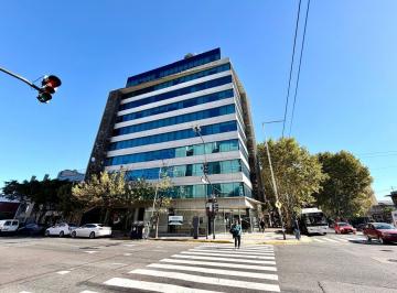 Oficina comercial · 256m² · Oficina en Distrito Tecnologico - Parque Patricios - Alquiler