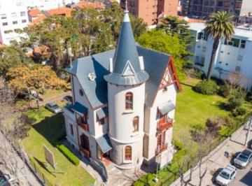 Casa · 500m² · 7 Ambientes · Chalet de Patrimonio Histórico, “villa Santa Paula”. Tour Virtual