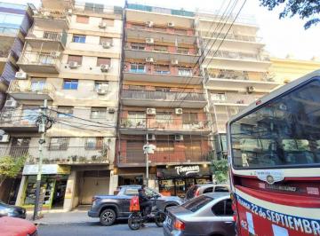 Departamento de 3 ambientes, Caballito · Excelente Ubicación "Rosario 23", Departamento 3 Ambientes con Patio en Caballito