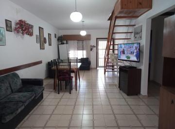 Casa · 150m² · 5 Ambientes · 2 Cocheras · Casa en Venta - 4 Dorm. 2 Baños - 150 m² - Mar del Tuyu