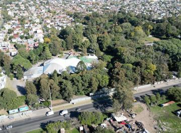 Terreno · 4825m² · Predio Industrial y Comercial - 33.731 m² Terreno - 4800 m² Cub. - Quilmes