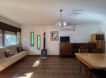 Casa · 156m² · 5 Ambientes · 2 Cocheras · Venta Casa 4 Amb. con Parrilla Patio Garage y Depto 3 Amb con Terraza Balcón - Apta Crédito - Moreno