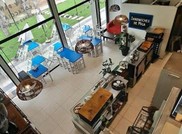 Local comercial · 100m² · Local en Mar de Las Pampas