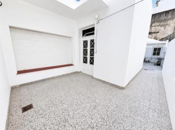 PH · 50m² · 2 Ambientes · PH 2 Ambientes con Patio