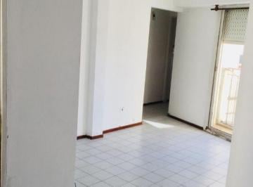 Departamento de 3 ambientes, Lanús · 3 Amb a m de La Estacion