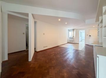 Departamento · 88m² · 4 Ambientes · Venta – Departamento de 2 Dorm. con Comodín y Balcón Al Frente. Rosario Centro.