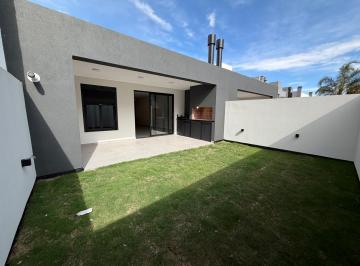 Casa · 112m² · 3 Ambientes · 1 Cochera · Dúplex a La Venta Planta Baja a Estrenar