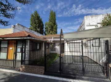 PH · 117m² · 3 Dormitorios · 1 Cochera · PH Tipo Casa Independiente - 4 Ambientes - Lomas de Zamora