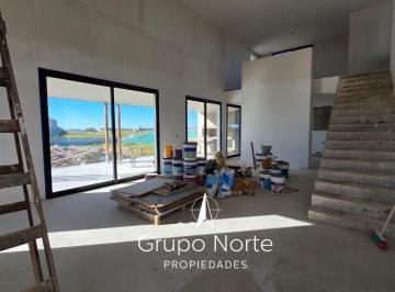 Casa · 282m² · 6 Ambientes · 4 Cocheras · Casa en Venta Al Lago en Puertos, Amarras