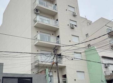 Departamento de 3 ambientes, Tres de Febrero · Departamento en Alquiler de 3 Amb, 2 Baños, 3 Balcones y Parrilla