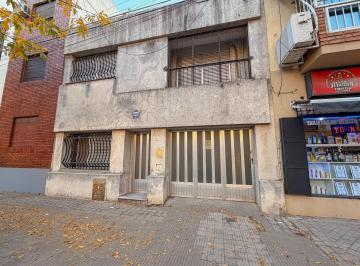 Casa · 178m² · 4 Ambientes · 2 Cocheras · Casa en Venta, 3 Dorm. C/jardin y Pileta, Barrio Abasto, Rosario
