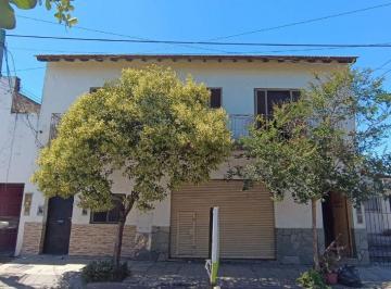 Casa de 3 ambientes, San Fernando · Local con Vivienda 3 Amb. en Venta en San Fernando
