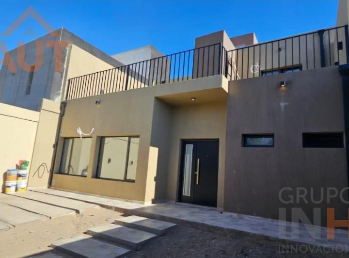 Casa · 168m² · 3 Dormitorios · 2 Cocheras
