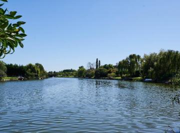 Terreno · 725m² · Venta | Lote Al Agua en Barrio Casuarinas - Nordelta