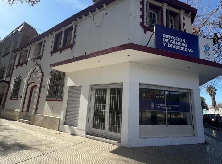 Casa · 280m² · 12 Ambientes