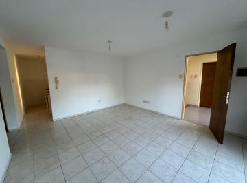 Departamento · 80m² · 3 Ambientes · Departamento en Alquiler de 2 Dorm. en General Paz