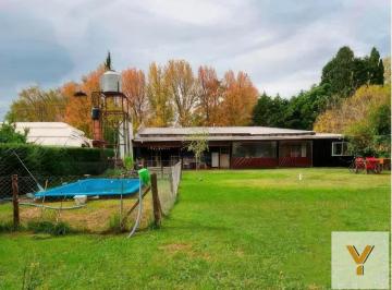 Casa · 120m² · 5 Ambientes · 1 Cochera · Casa en Venta - 4 Dorm. 2 Baños - 120 m² - Exaltación de La Cruz