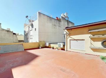 Casa · 227m² · 6 Ambientes · 1 Cochera · Casa en Venta en Boedo