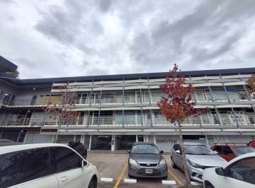 Local comercial · 52m² · 1 Cochera · Local en Alquiler en Verdi 57, Pilar, G. B. a. Zona Norte