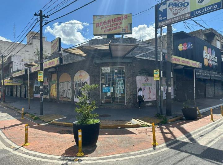 Local comercial · 290m²